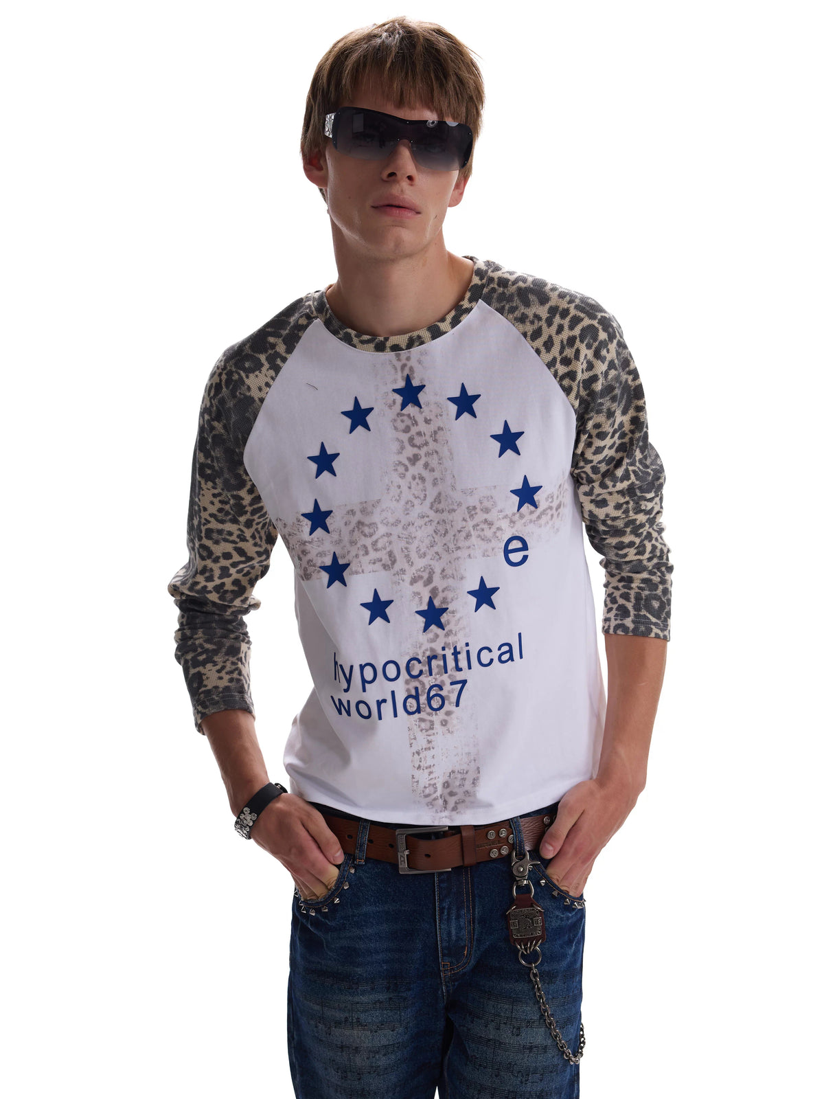 noEmosen Leopard Raglan Star Cross Long Sleeve Tee - Front close-up