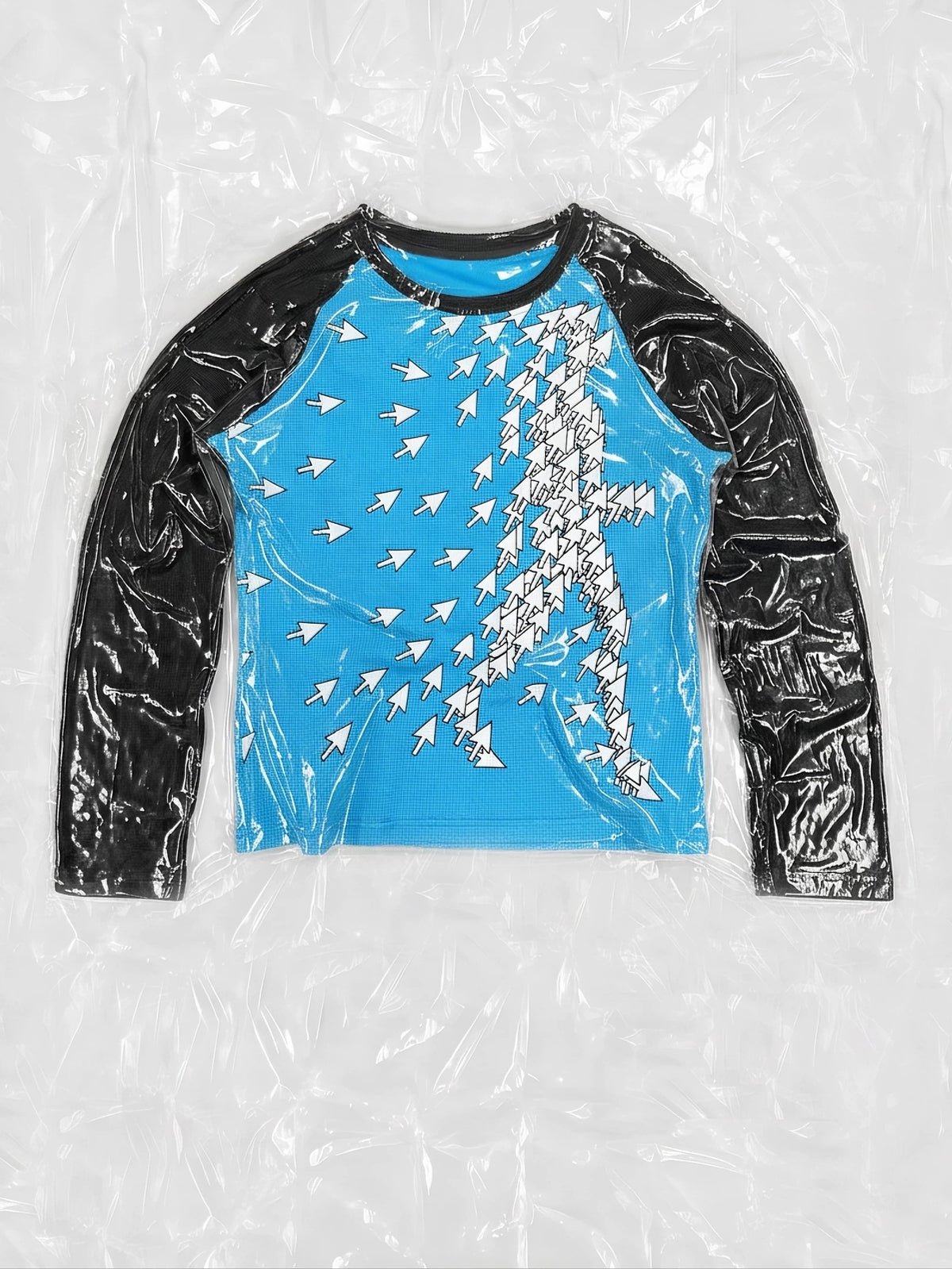 Fourth3ex Arrow Print Waffle Raglan Long Sleeve Tee - flat lay