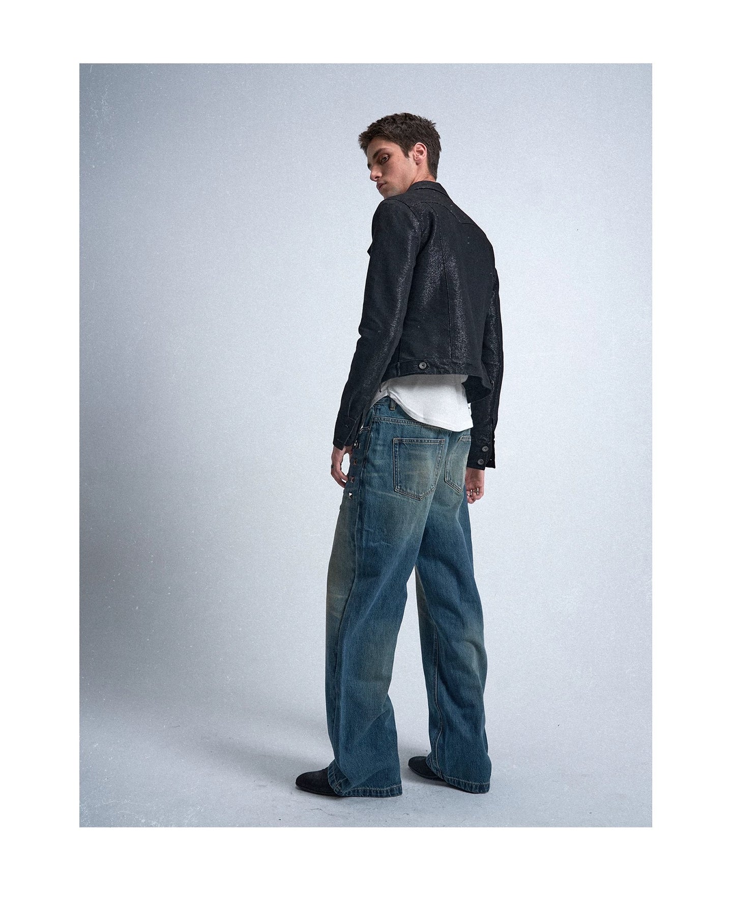 Distressed Whiskered Baggy Straight Jeans