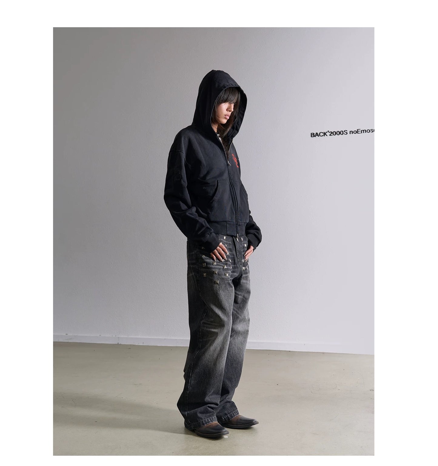 Distressed Whiskered Baggy Straight Jeans