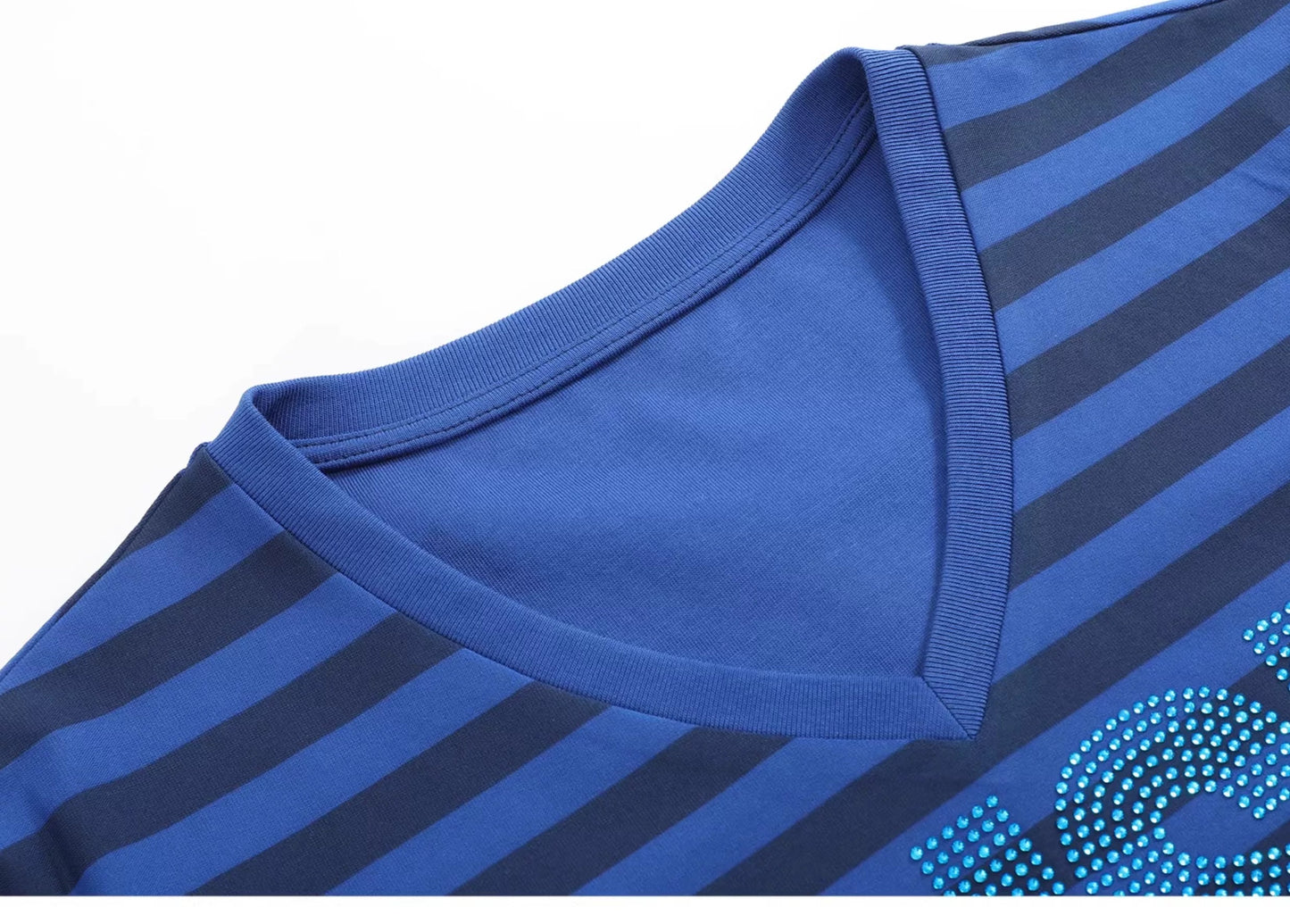 noE "MUSIC DRUG" Slogan Striped Tee - Vibrant Rhinestone Graphic Slim T-Shirt