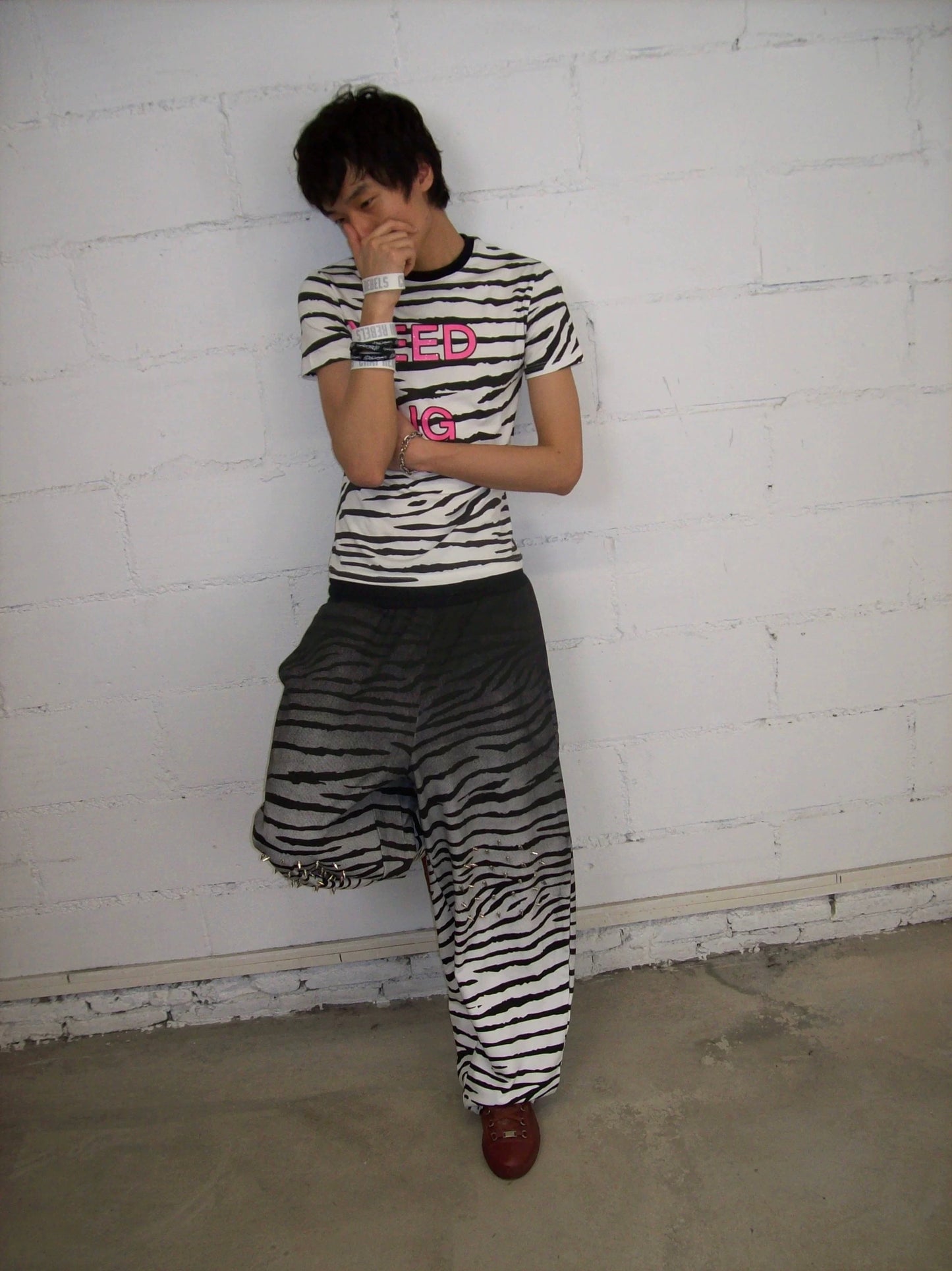 CHAI SS26 "Hug" Zebra Print Glitter Tee - Sparkle Graphic 100% Cotton T-Shirt