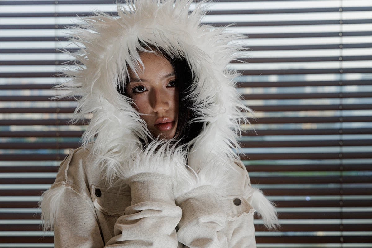 徽章印花毛邊拼接毛領夾克